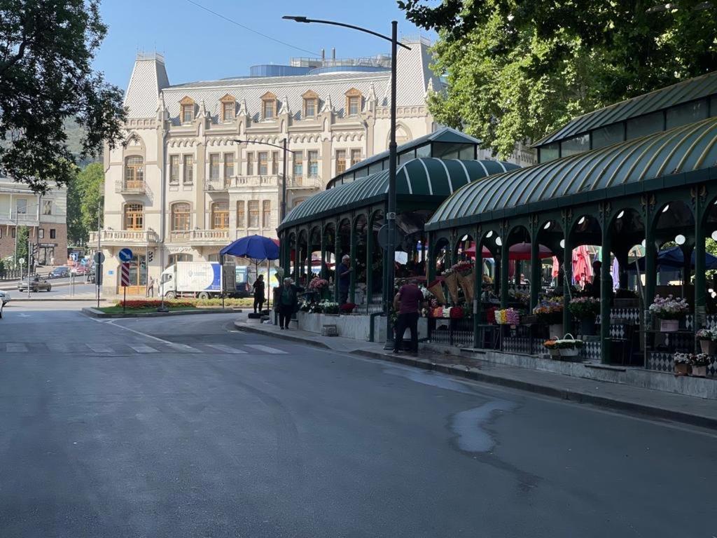 Apartment Dadu Tbilisi Exterior foto